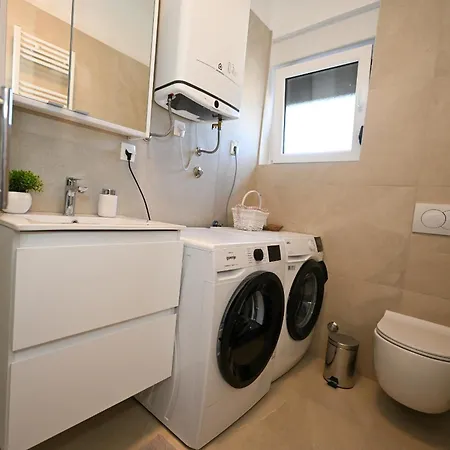 Zara Blu With Pool Villa *