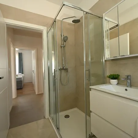 Zara Blu With Pool * Brisevo