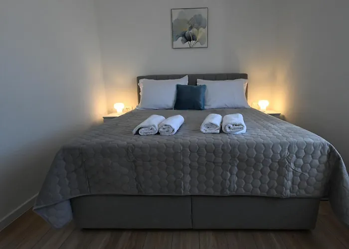 Villa Zara Blu With Pool Brisevo