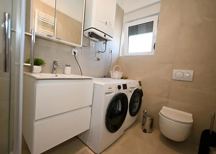 Zara Blu With Pool Villa *